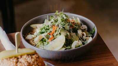 Half Pint Kitchen + Bar