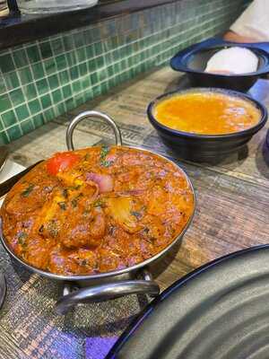 Dalchini Indian West End