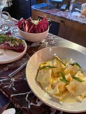 Fugazzi Bar & Dining Room