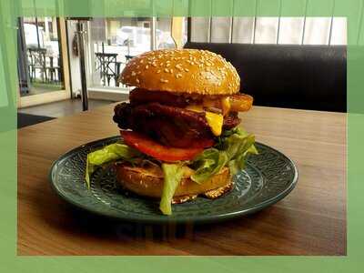 Griller's Mark Burger Bar & Grill