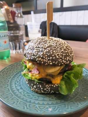 Griller's Mark Burger Bar & Grill