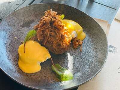 Stables Provedore Cafe