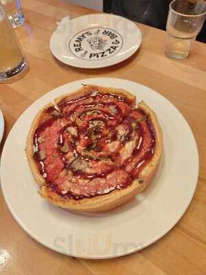 Remy's - Deep Dish Pizza & Bar