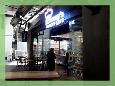 Benny's Bakery Cafe