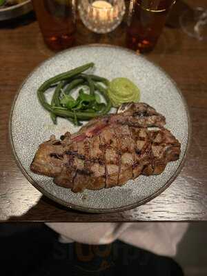 Copycat Bar & Restaurant