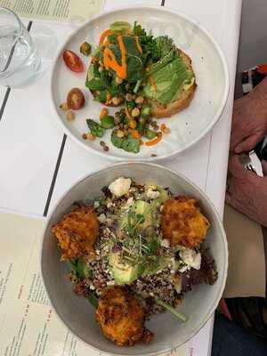 Spotted Goat Kitchen