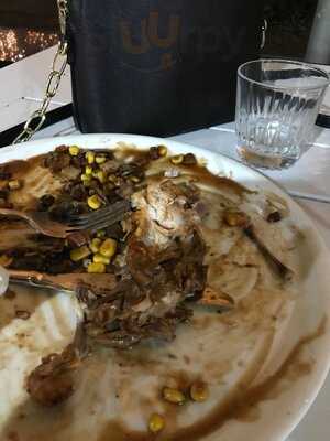 Sapphire Bar And Grill Cbd