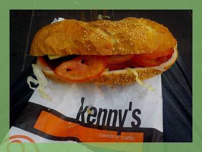 Kenny's Bakery Cafe - Lonsdale/queen