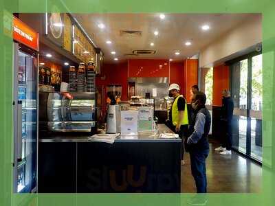 Kenny's Bakery Cafe - Lonsdale/queen