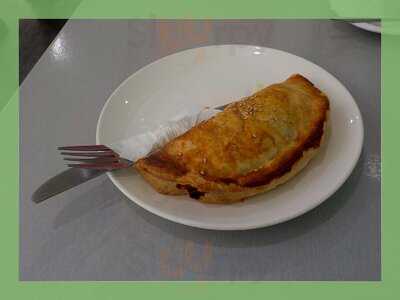 Kenny's Bakery Cafe - 179 Queen