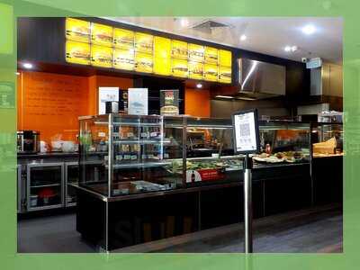 Kenny's Bakery Cafe - 179 Queen