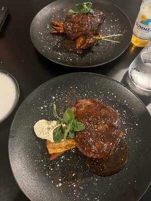 Dare Darlin Restaurant