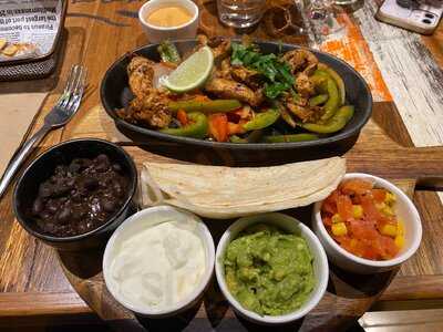 La Cabra St Kilda - Modern Mexican