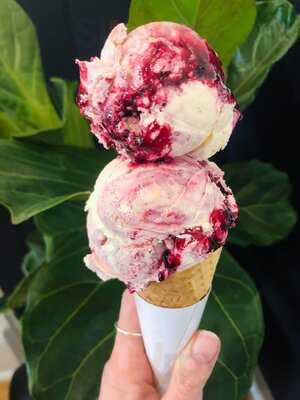 Romsey Ice Cream Parlour