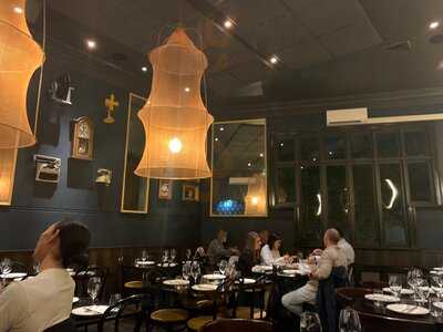 Foreign Return Restaurant & Bar