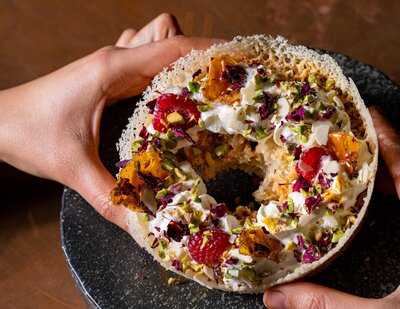 Foreign Return Restaurant & Bar