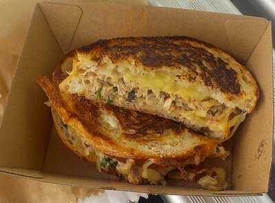 Sleepy's Cafe And Wine Bar