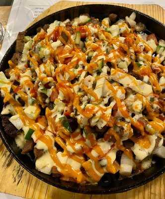 Enelssie Cafe & Grill