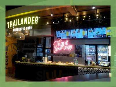 Thailander At Emporio