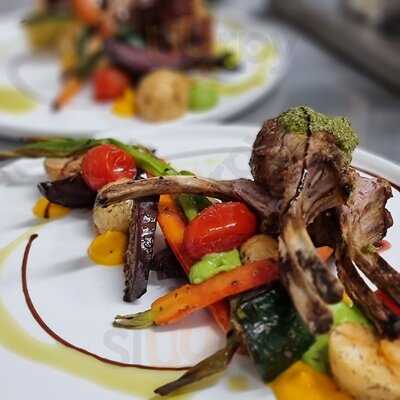 Izzy's Restaurant Wilfred