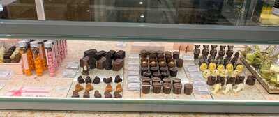 Sweet And Bitter Chocolate Boutique