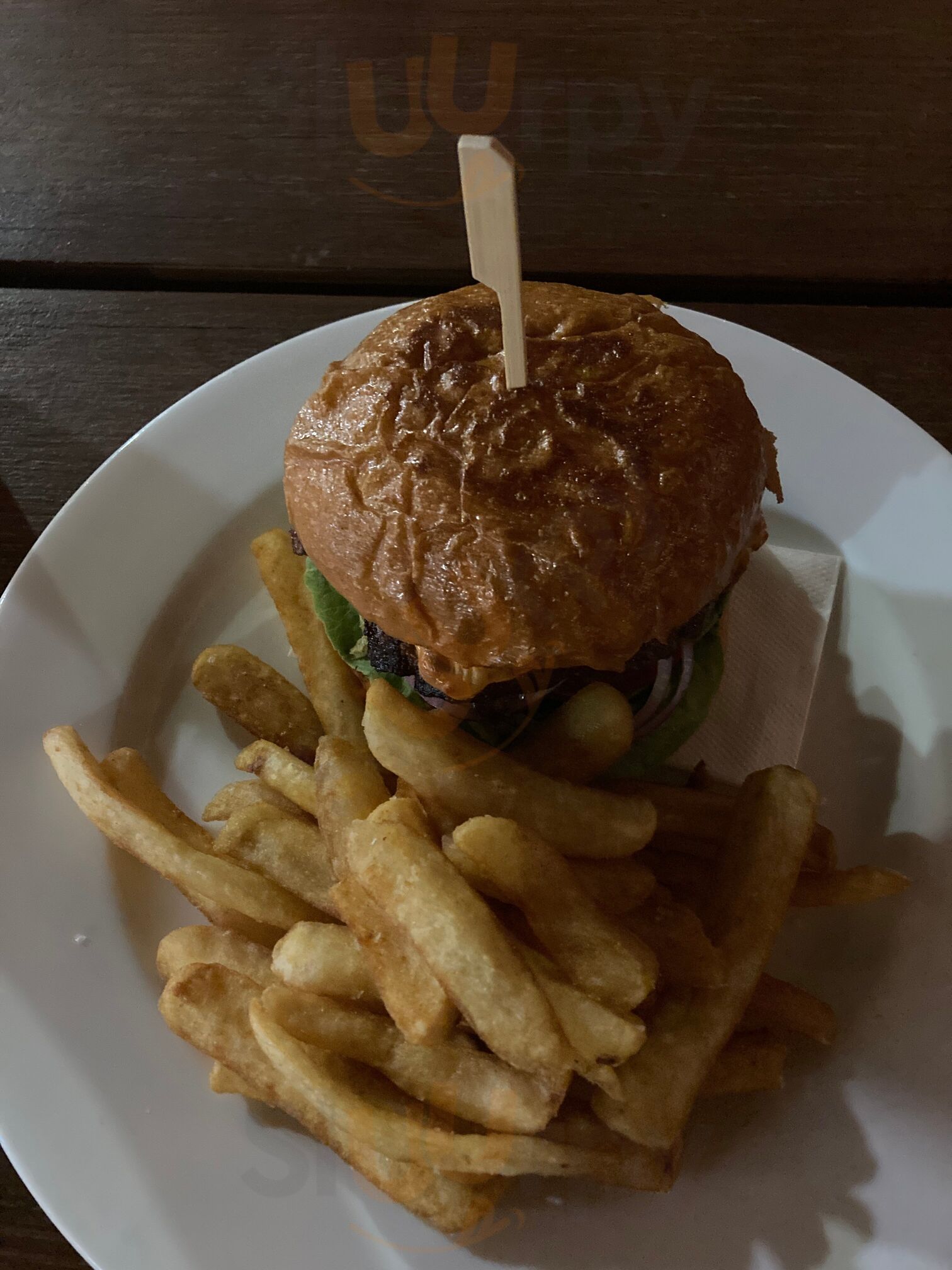 Queens Bar & Kitchen