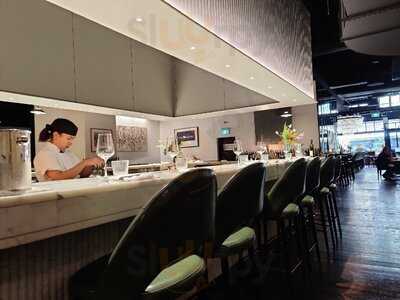 Rothwell's Bar & Grill