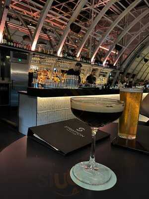 Stratton Bar And Kitchen