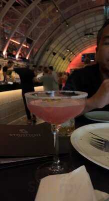 Stratton Bar And Kitchen