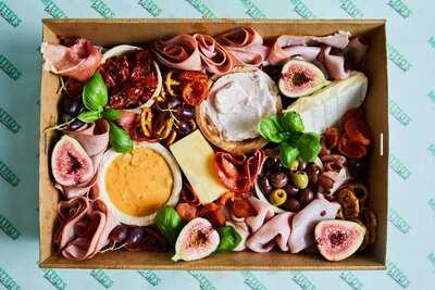 Matteo's Delicatessen