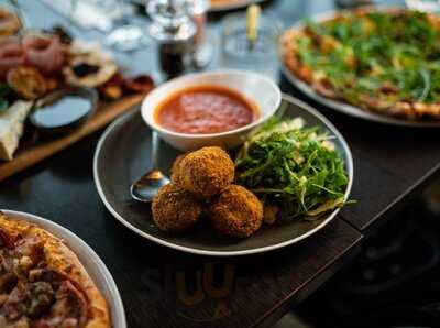 Crento Italian Glebe