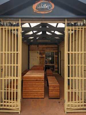 Walters Cafe & Bar