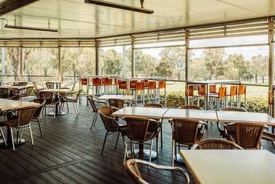 Birdie Bistro And Bar