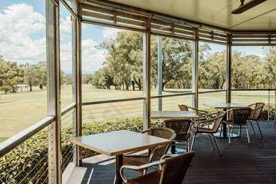 Birdie Bistro And Bar