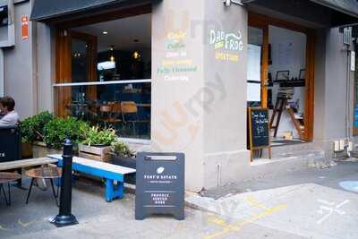 Dad And The Frog Cafe