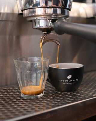 Dad And The Frog Cafe