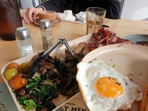 Silver Spoon Beachmere