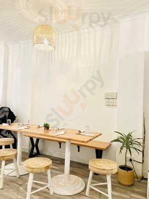 Cloe's Restaurant & Cafe