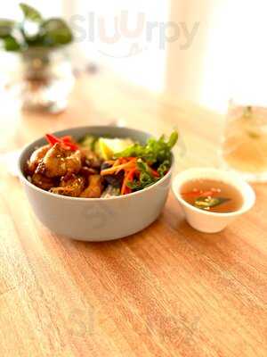 Cloe's Restaurant & Cafe