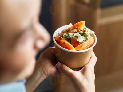 Henry's Bread And Wine