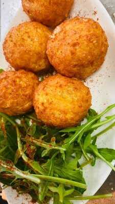 Klimataria Greek Resturant