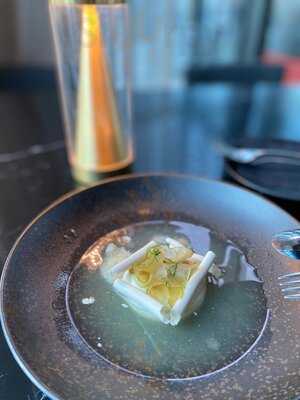 Strato Melbourne - Bar And Restaurant