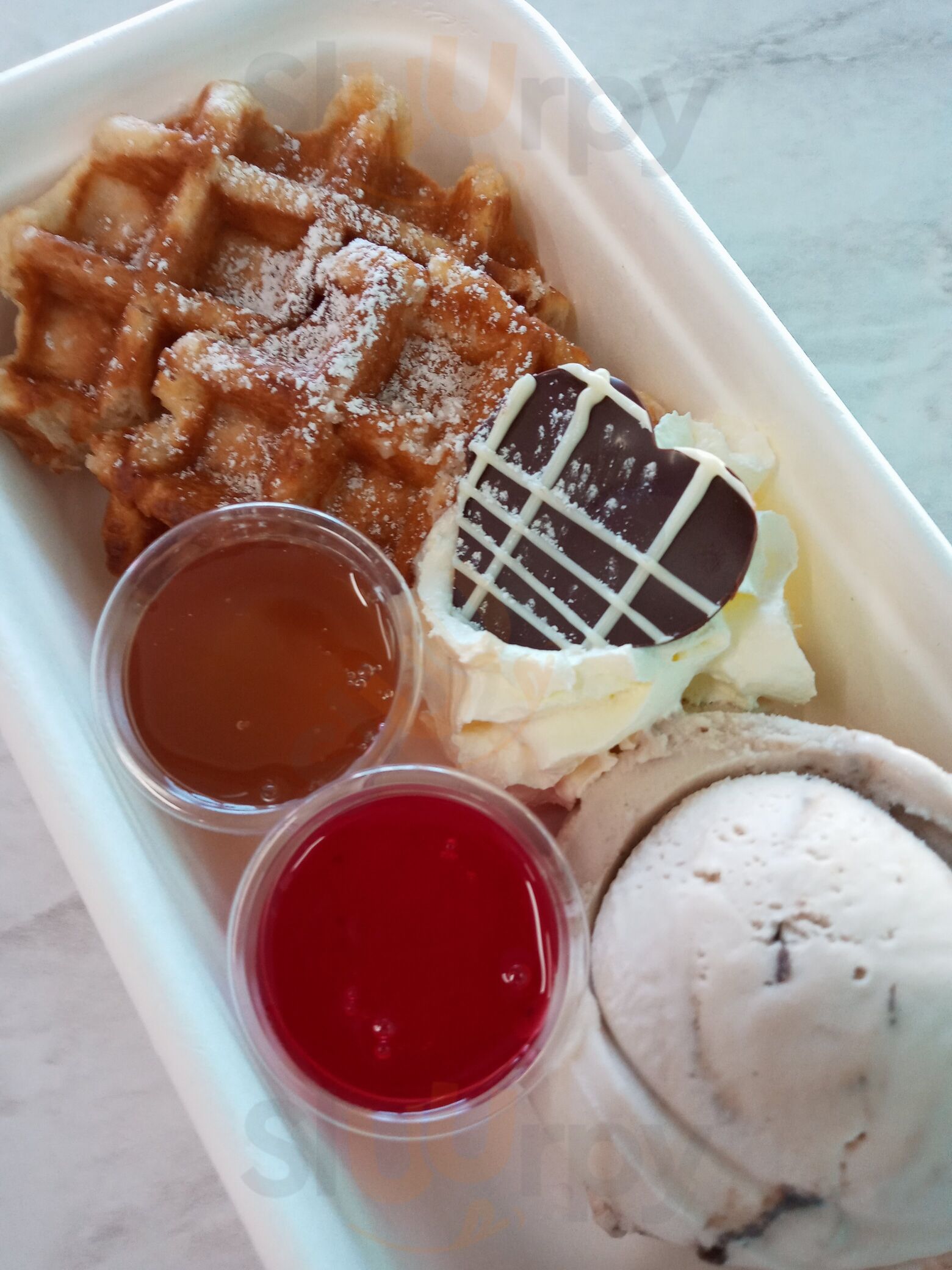 Amanda Lou's Sweets And Treats