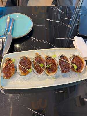 The Cray Seafood & Grill