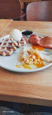 Goodfellas Cafe And Eatery