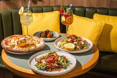 Ovello Bar & Kitchen