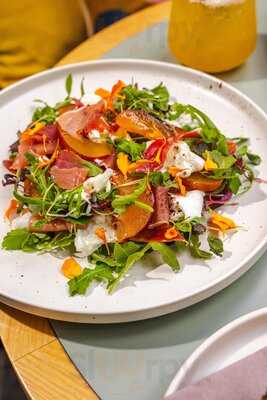 Ovello Bar & Kitchen