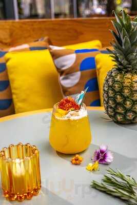 Ovello Bar & Kitchen