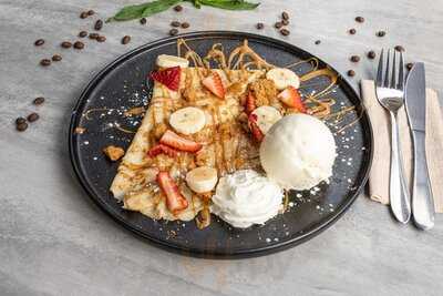 13 Bees Gelato & Dessert Bar