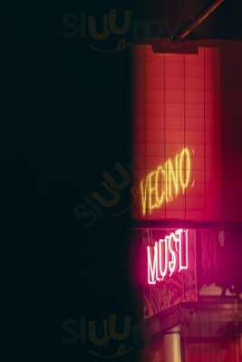 Vecino Gourmet Chicken & Tacos